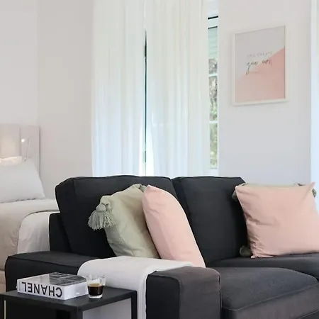 Apartment Center Lovely *